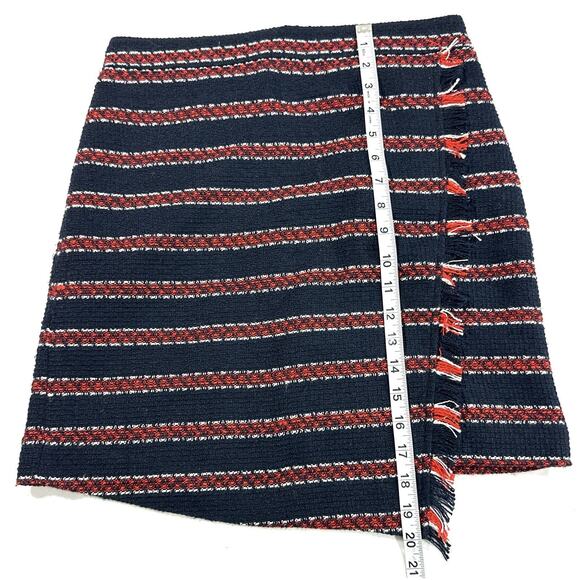 Marc New York Andrew Marc Women’s Size 2 Textured Fringe Mini Skirt - Picture 2 of 6